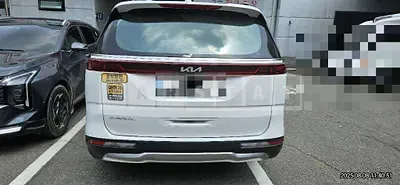 Photo 1 of 67: 2023 Kia Carnivals — Korean insurance auction