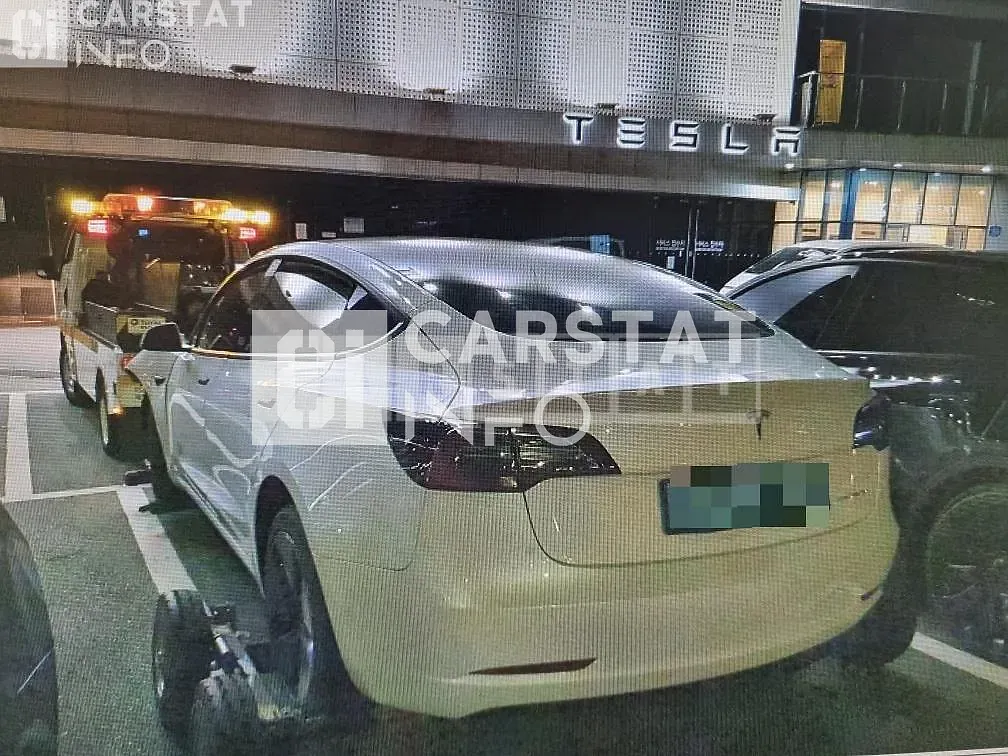 Photo 2 of 3: 2022 Tesla Model 3 Long Range — Korean insurance auction