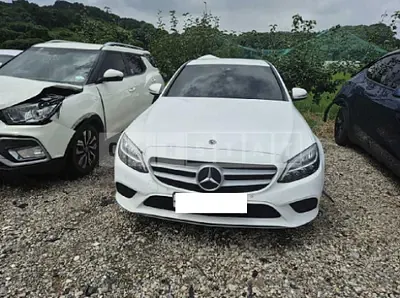 Photo 1 of 29: 2019 Mercedes-Benz C 200 — Korean insurance auction