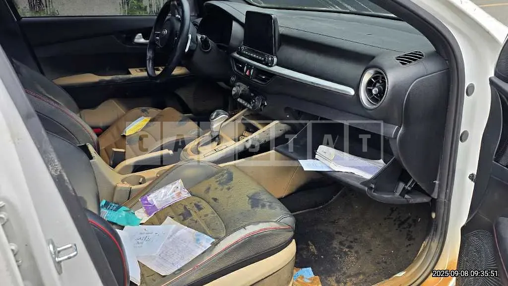 Photo 2 of 18: 2020 Kia Kz — Korean insurance auction