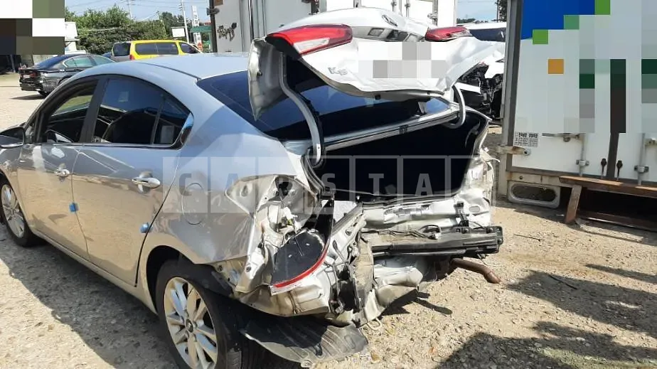Photo 2 of 10: 2016 Kia K3 1.6 — Korean insurance auction