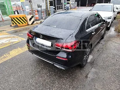 Photo 1 of 19: 2021 Mercedes-Benz A200 d Sedan, VIN W1K3G1CB5MJ262050 — Korean insurance auction