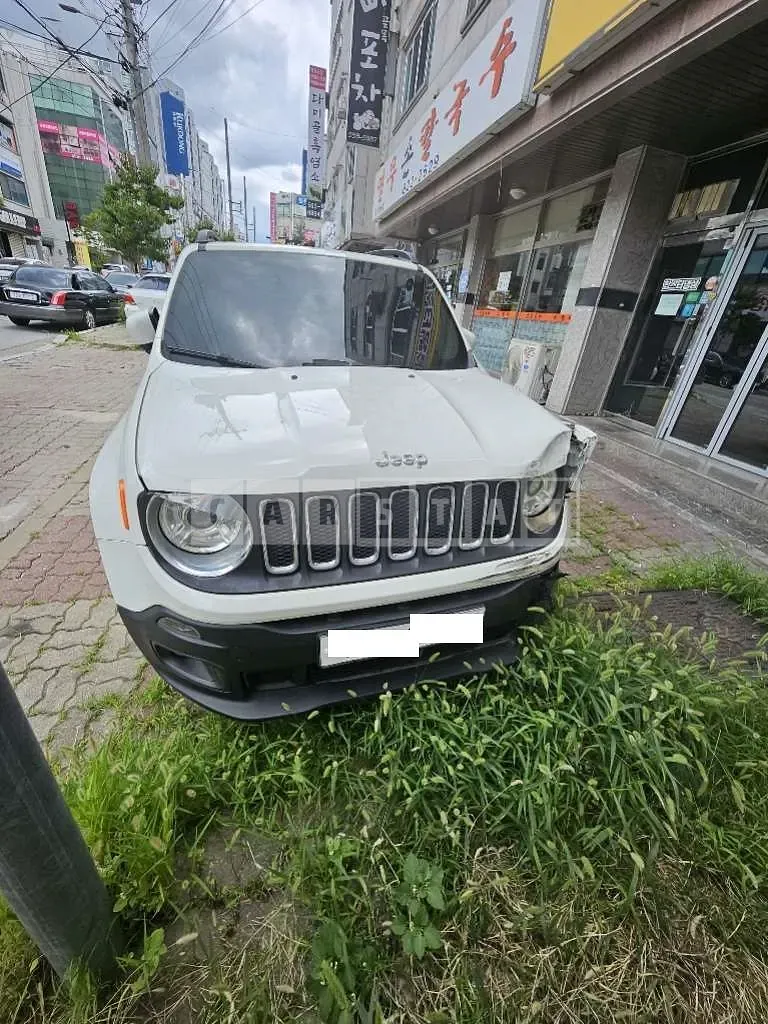 Photo 2 of 5: 2015 Jeep Renegade — Korean insurance auction