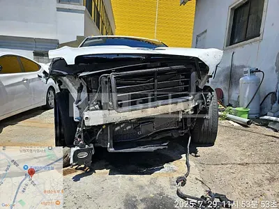 Photo 1 of 14: 2022 Genesis GV70, VIN KMTMA81BDNU063194 — Korean insurance auction