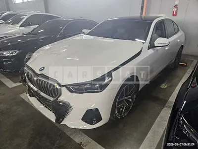 2026 BMW i5 eDrive 40 electric car