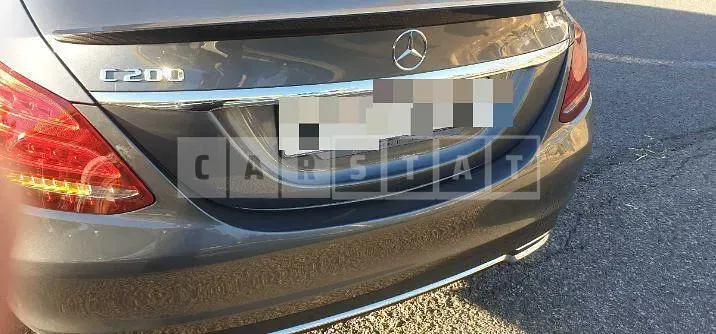 Photo 2 of 3: 2018 Mercedes-Benz C220, VIN WDDWF4CB4JF685394 — Korean insurance auction