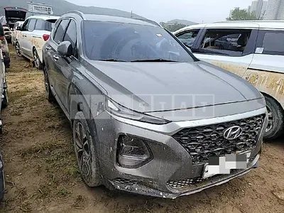 Photo 1 of 7: 2018 Hyundai Calm Santa Fe 2.0 — Korean insurance auction