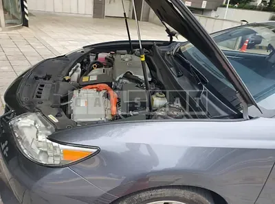 Photo 1 of 19: 2015 Lexus ES300h, VIN JTHBW1GG3F2092703 — Korean insurance auction