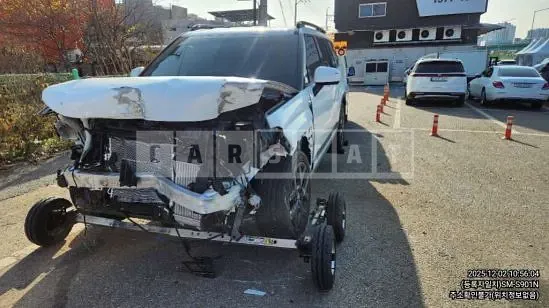 Photo 2 of 27: 2025 Hyundai Santa Fe, VIN KMHP381LGSU056324 — Korean insurance auction