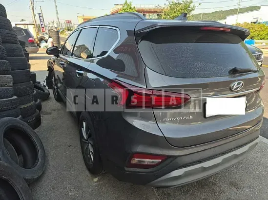 Photo 2 of 19: 2019 Hyundai Santa Fe — Korean insurance auction