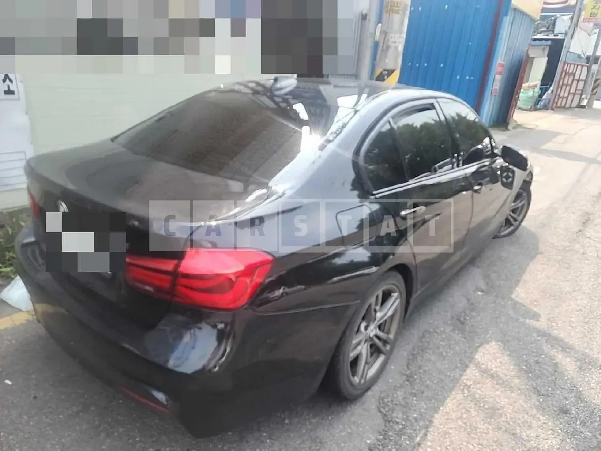 Photo 2 of 9: 2017 BMW 320d — Korean insurance auction