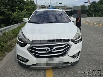Photo 1 of 9: 2015 Hyundai Tucson ix — Korean insurance auction