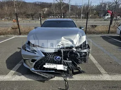2022 Toyota LEXUS ES300h