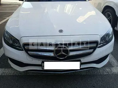 Photo 1 of 16: 2018 Mercedes-Benz E 300 4Matic, VIN WDDZF4KB3JA377452 — Korean insurance auction