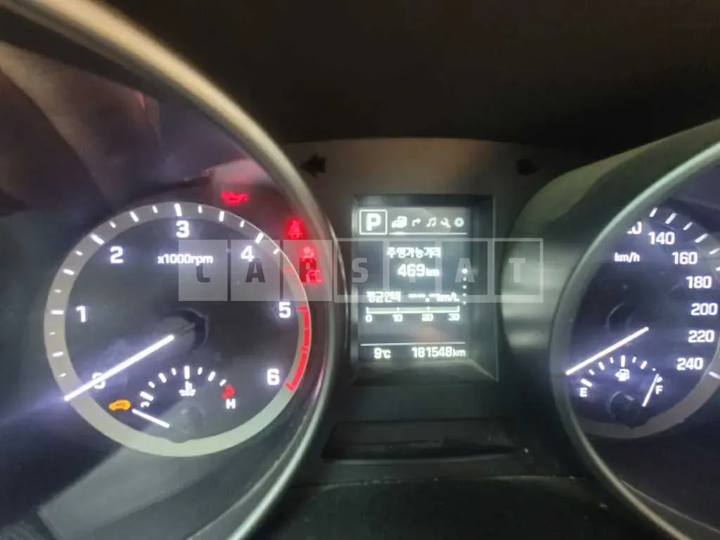 Photo 2 of 8: 2017 Hyundai Santa Fe DM — Korean insurance auction