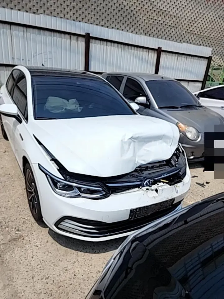 Photo 2 of 29: 2022 Volkswagen The Golf 8 2.0 TDI Prestige, VIN WVWZZZCDZNW120031 — Korean insurance auction
