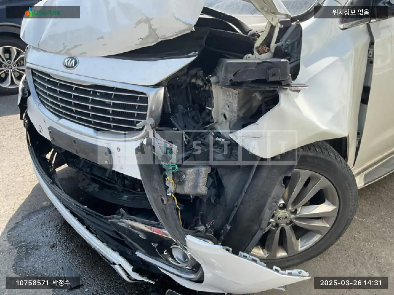 Photo 2 of 11: 2015 Kia Carnival, VIN KNAMC81ABGS131987 — Korean insurance auction
