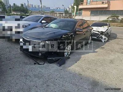 Photo 1 of 9: 2016 Kia K5 — Korean insurance auction