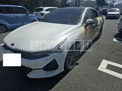 Photo 1 of 16: 2020 Kia K5 — Korean insurance auction