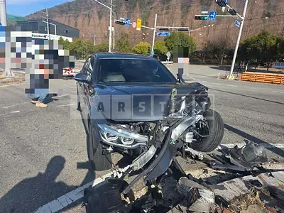 Photo 1 of 13: 2017 BMW 320d — Korean insurance auction