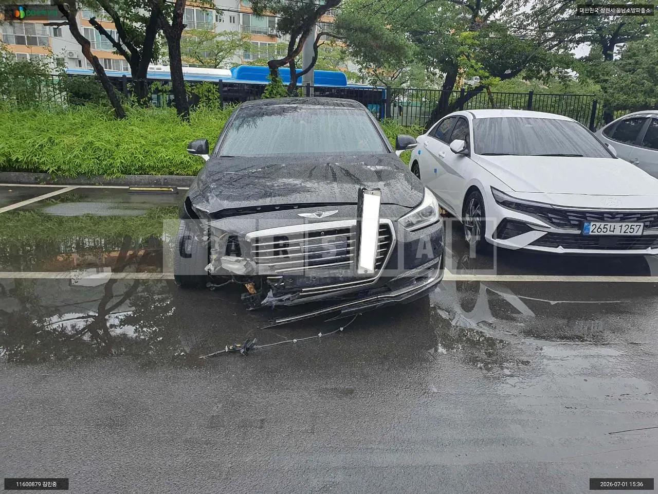 Photo 2 of 24: 2016 Hyundai Genesis EQ900 Limousine, VIN KMHG511HDGU008595 — Korean insurance auction