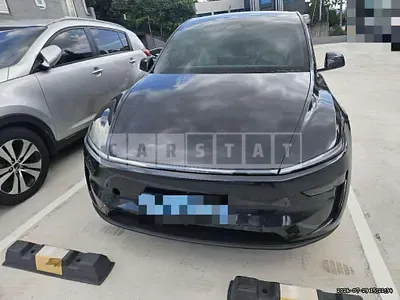 Photo 1 of 20: 2025 Tesla Model Y Long Range — Korean insurance auction