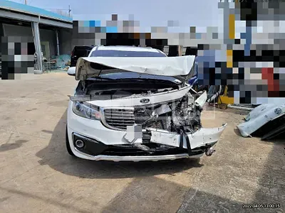Photo 1 of 16: 2016 Kia Carnival Limousine 7-Seater, VIN KNAME811BGS240655 — Korean insurance auction