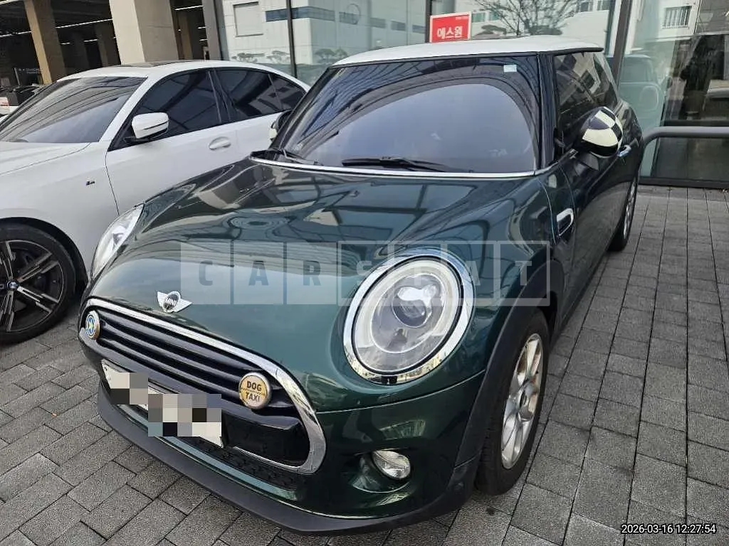 Photo 2 of 13: 2015 MINI Cooper D — Korean insurance auction