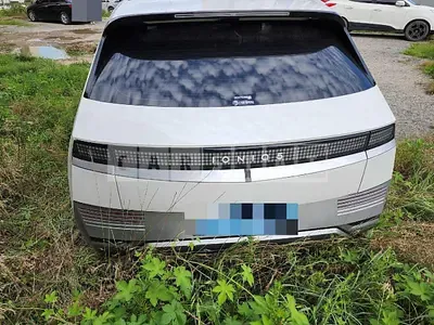Photo 1 of 17: 2022 Hyundai Ionic 5 Long Range — Korean insurance auction