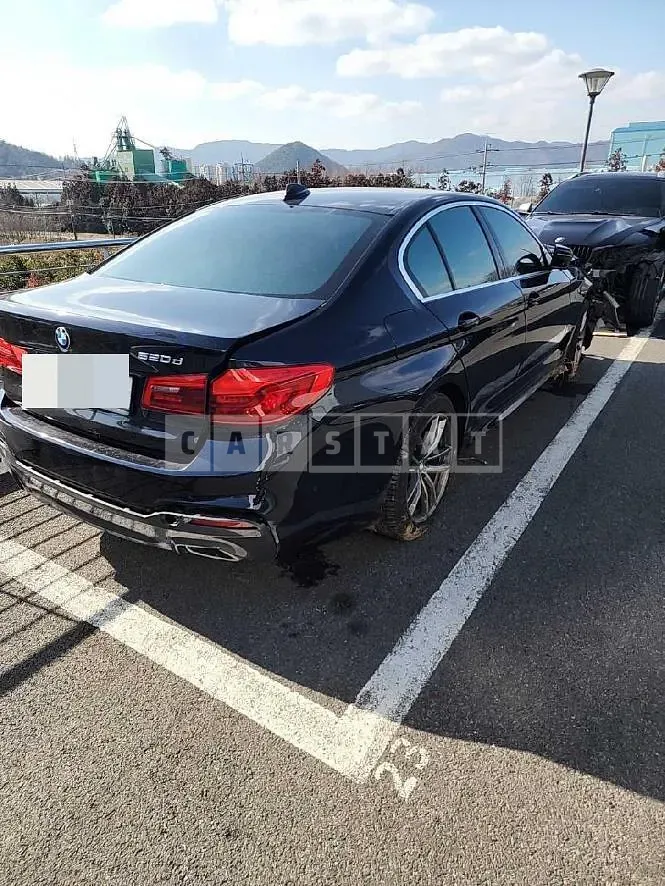 Photo 2 of 32: 2019 BMW 520d M Sport Package, VIN WBAJF3108KBJ09099 — Korean insurance auction