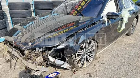 Photo 2 of 18: 2020 Audi A8 50 TDI quattro, VIN WAUZZZF81LN015027 — Korean insurance auction