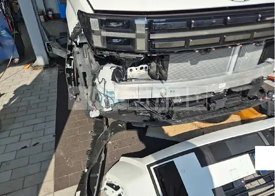Photo 2 of 50: 2025 Hyundai Santa Fe — Korean insurance auction