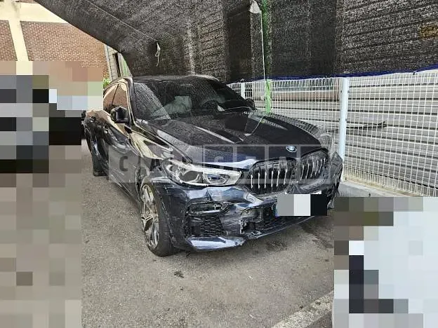 Photo 2 of 46: 2022 BMW X6 xDrive30d — Korean insurance auction