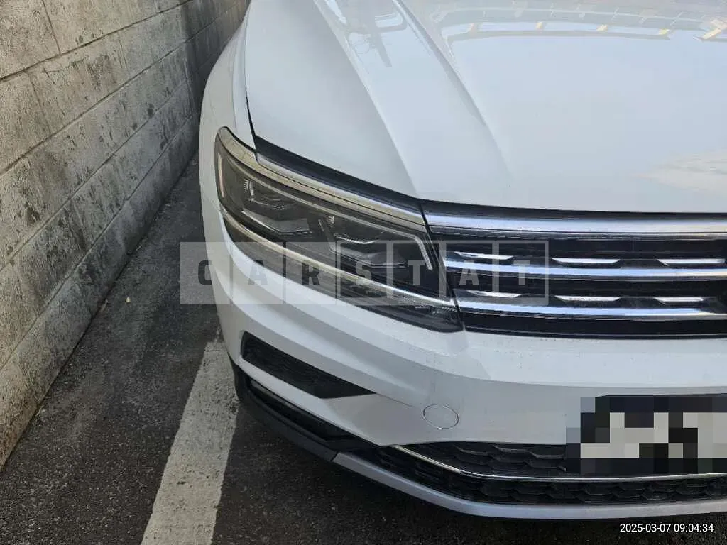 Photo 2 of 12: 2020 Volkswagen Tiguan 2.0 TDI — Korean insurance auction