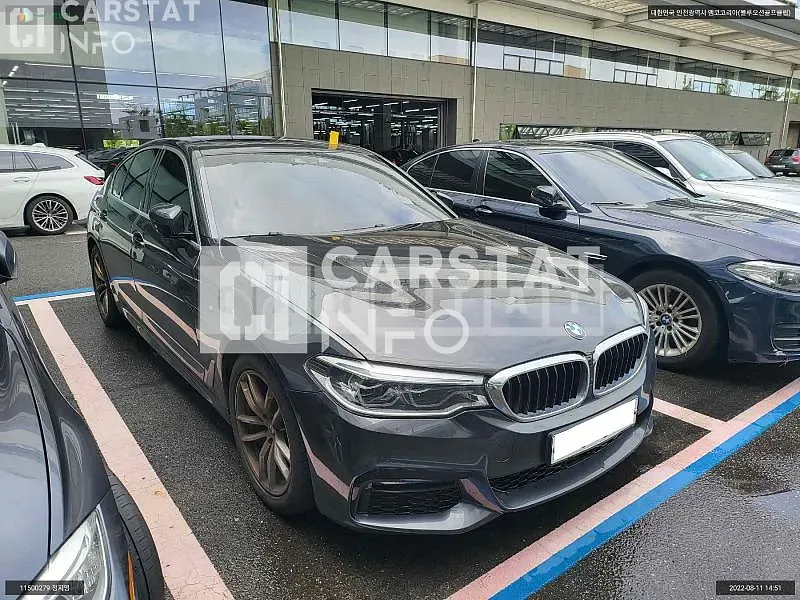 Photo 2 of 8: 2020 BMW 520d xDrive, VIN WBAJF5107LCE19139 — Korean insurance auction
