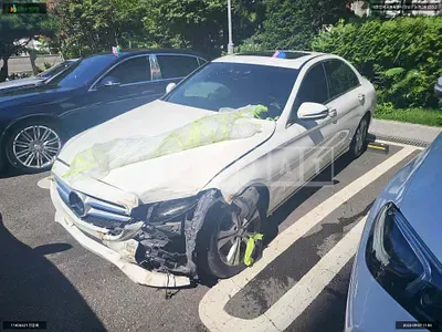 Photo 1 of 16: 2016 Mercedes-Benz C220 d, VIN WDDWF0FB3GF366954 — Korean insurance auction