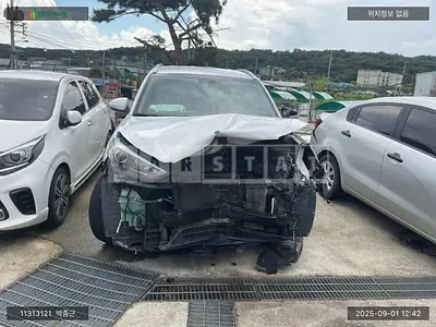 Photo 1 of 11: 2017 Hyundai Tucson, VIN KMHJ3815GHU442938 — Korean insurance auction