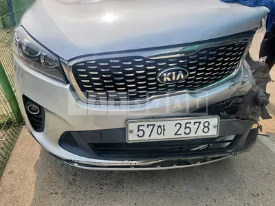 Photo 1 of 31: 2018 Kia Sorento, VIN KNAPG81ADJA451326 — Korean insurance auction