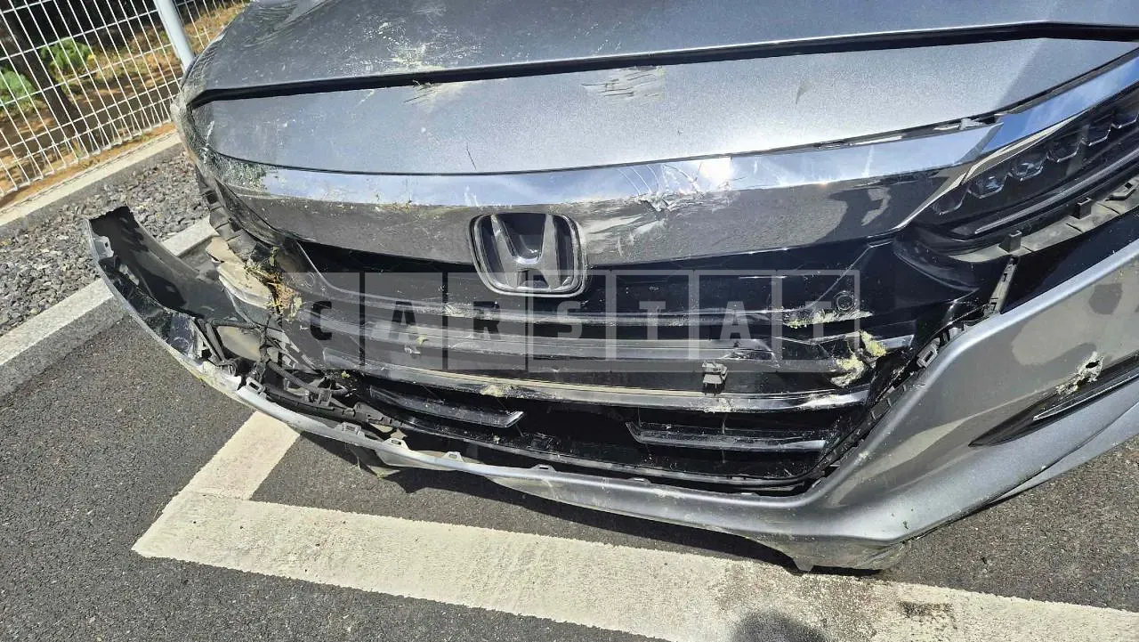 Photo 2 of 45: 2020 Honda Accord Hybrid, VIN 1HGCV3690LA510201 — Korean insurance auction