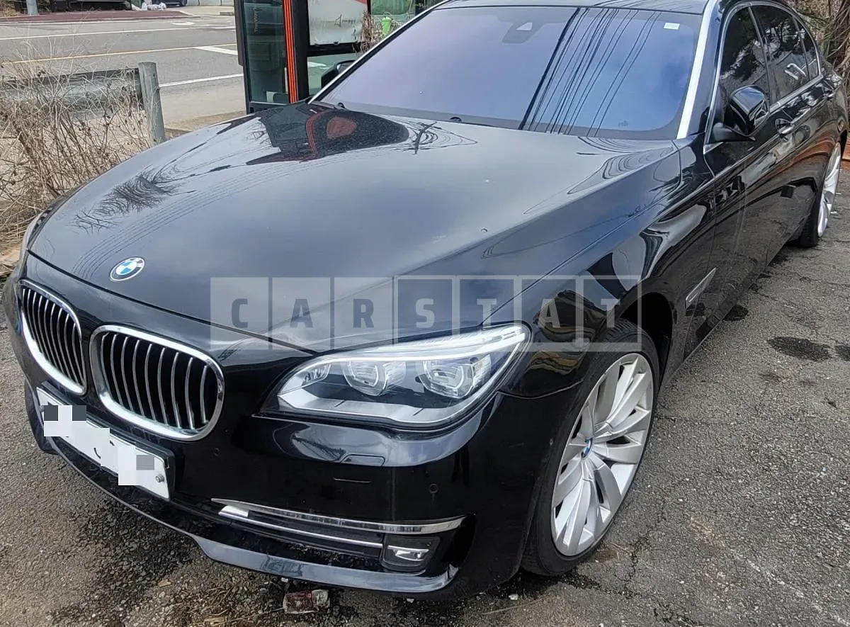 Photo 2 of 8: 2015 BMW 750Ld xDrive — Korean insurance auction