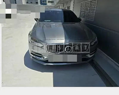Photo 1 of 27: 2018 Volvo S90T5 — Korean insurance auction