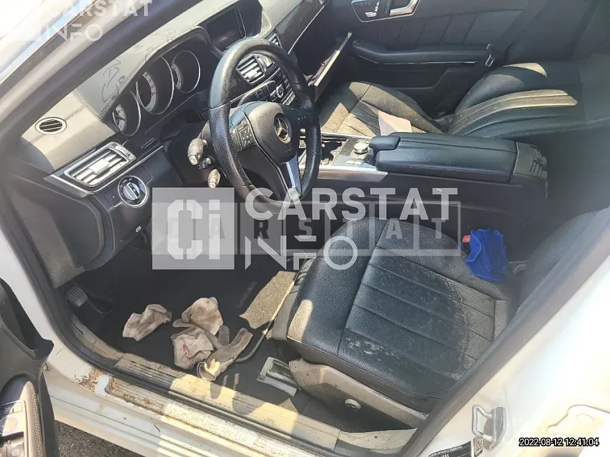 Photo 2 of 13: 2015 Mercedes-Benz Subsubbenz E400 4Matic — Korean insurance auction