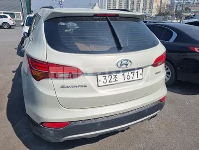 Photo 1 of 6: 2015 Hyundai Santa Fe, VIN KMHSW81UBFU402185 — Korean insurance auction