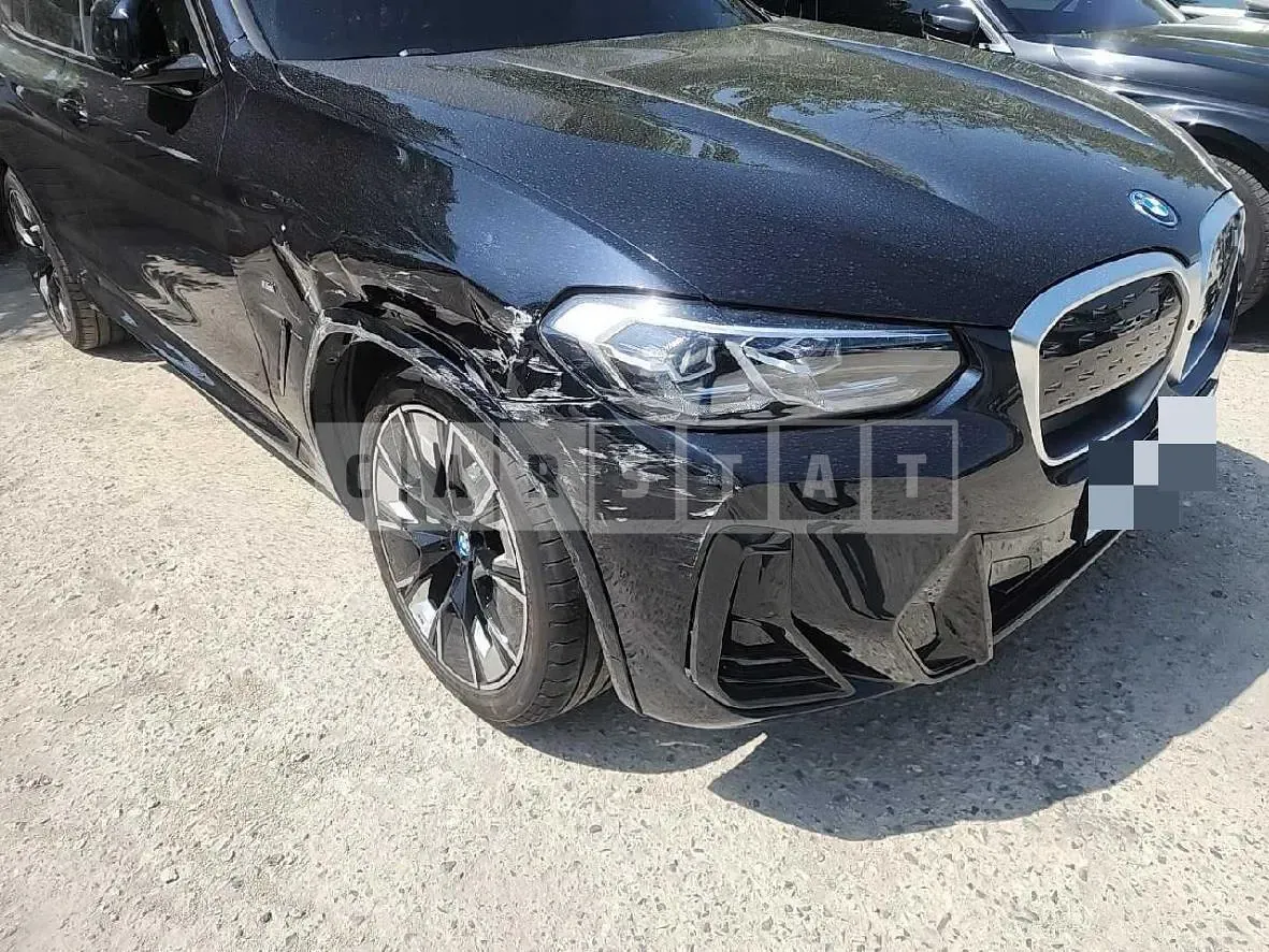 Photo 2 of 24: 2022 BMW iX3 M Sport, VIN WBY41DU06NS521377 — Korean insurance auction