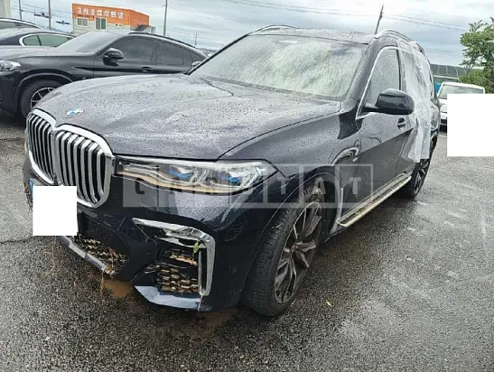 Photo 2 of 11: 2022 BMW X7 xDrive 40i — Korean insurance auction