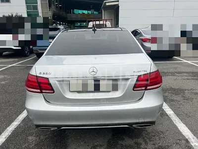 Photo 1 of 10: 2016 Mercedes-Benz E250 BlueTec 4Matic, VIN WDDHF9HB0GB314036 — Korean insurance auction