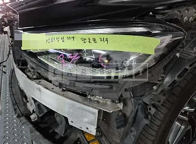 Photo 1 of 3: 2022 Mercedes-Benz (parts) S400 d 4Matic Headlamp — Korean insurance auction