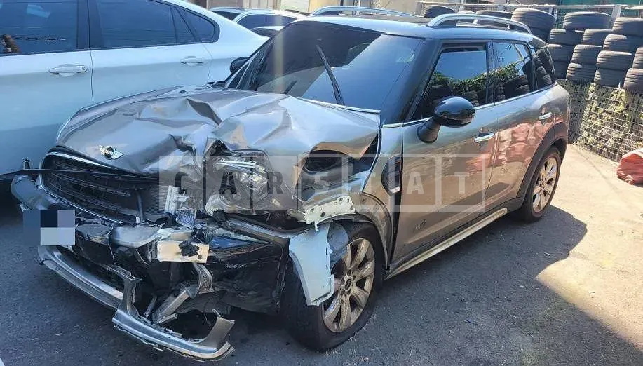 Photo 2 of 6: 2018 MINI Cooper D Countryman ALL4 — Korean insurance auction