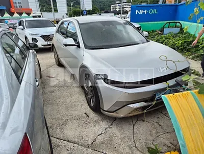 Photo 1 of 14: 2025 Hyundai IONIQ 5 — Korean insurance auction