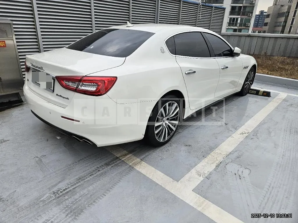 Photo 2 of 39: 2016 Maserati Quattroporte 350 — Korean insurance auction